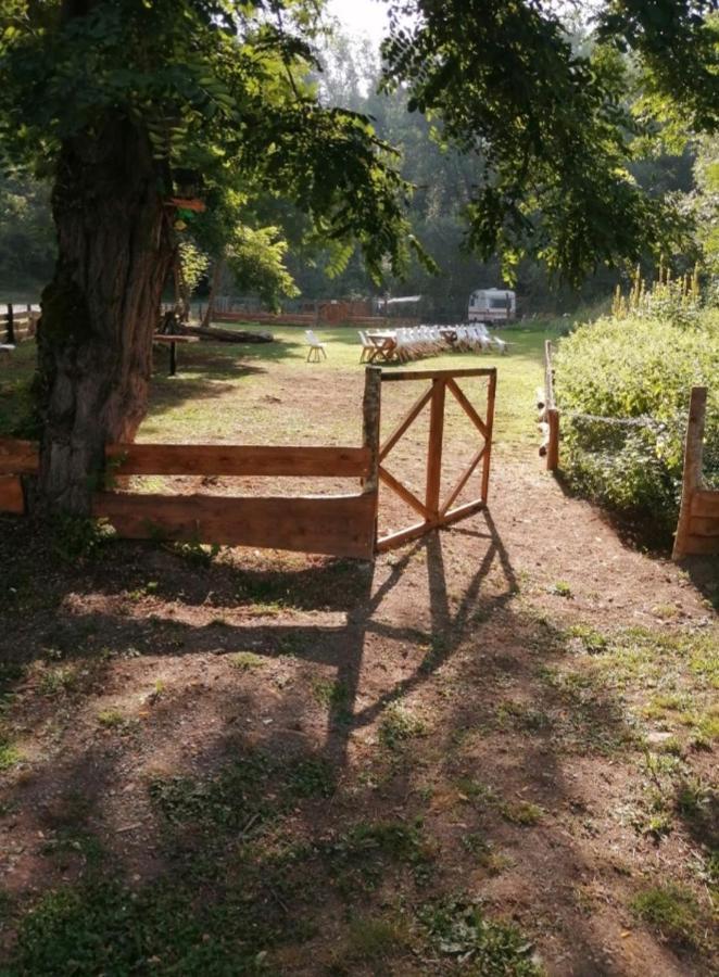Les Roches Chambre D'Hotes Servant Exterior foto